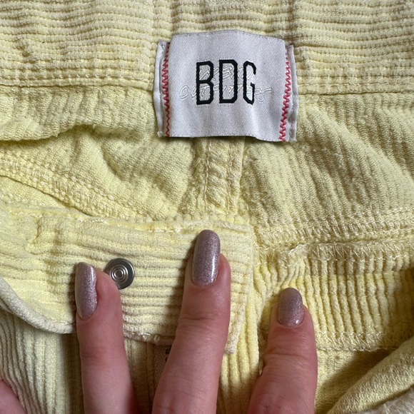 Mini corduroy shorts - Picture 5 of 6